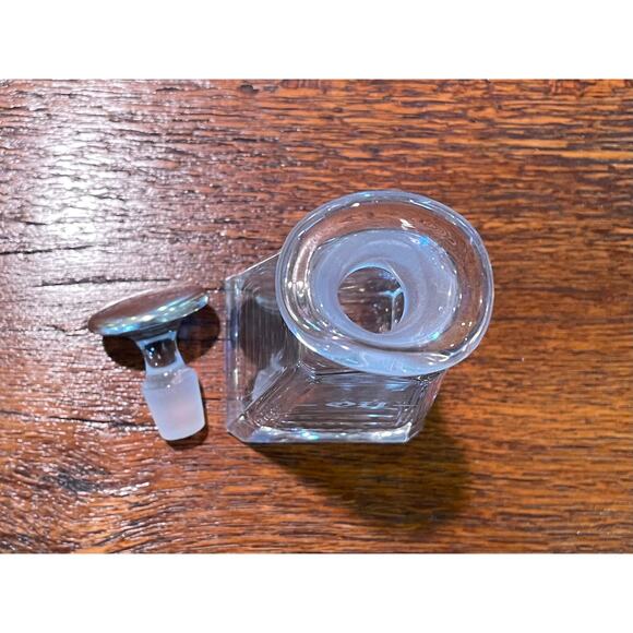 Glass Oil & Vinegar Dispenser / Bottle, Silver Lid, Etched Details - Picture 5 of 6